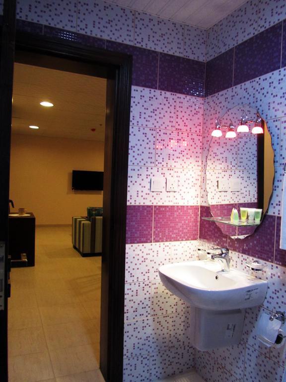Jw Inn Hotel Nadinah ห้อง รูปภาพ
