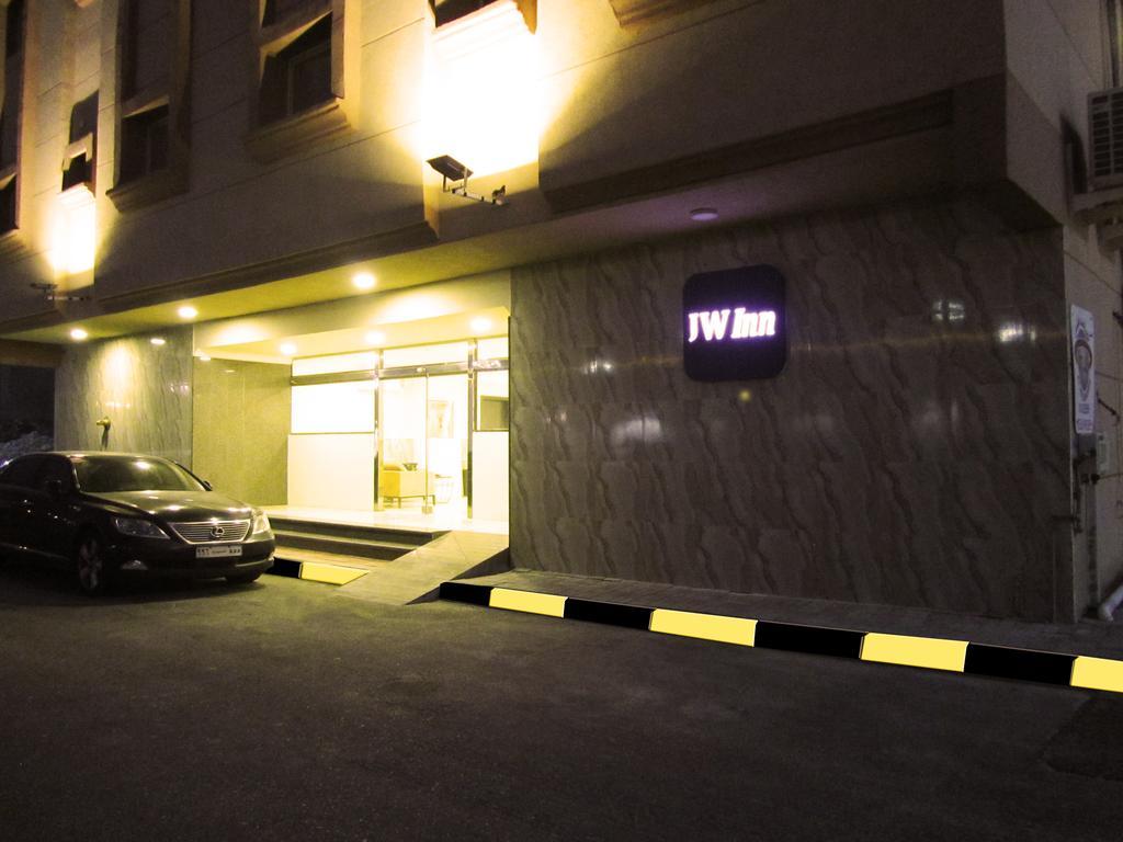Jw Inn Hotel Nadinah ภายนอก รูปภาพ